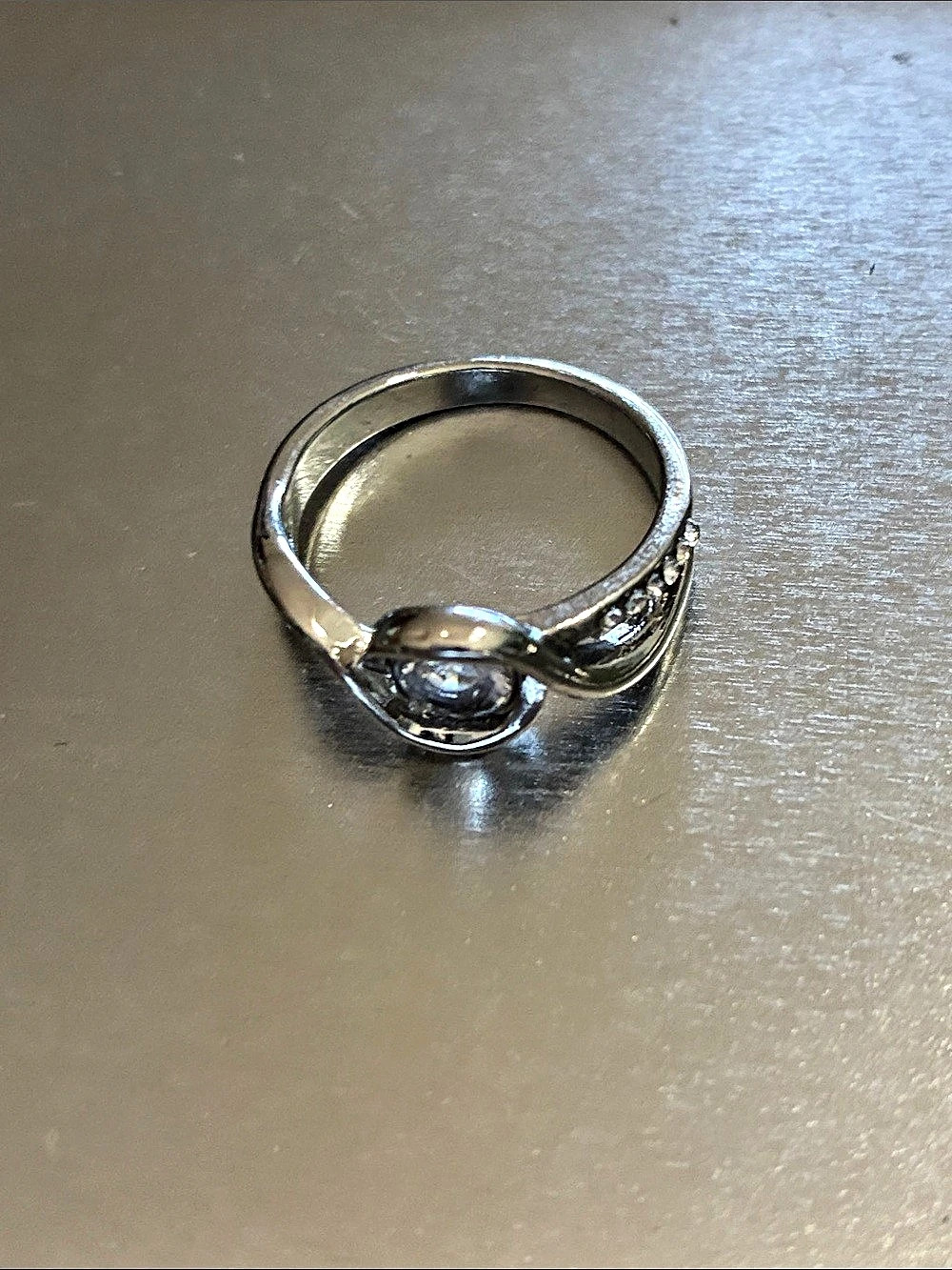 Silver-Tone Ring Like New